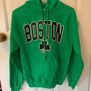 Boston celtics sweatshirt